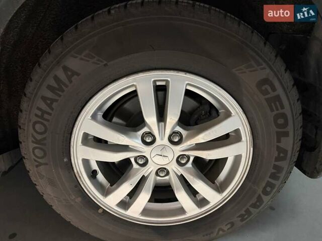 Синій Міцубісі Аутлендер, об'ємом двигуна 2 л та пробігом 128 тис. км за 20000 $, фото 10 на Automoto.ua