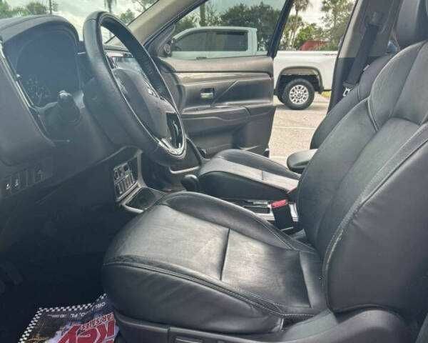 Синій Міцубісі Аутлендер, об'ємом двигуна 2.4 л та пробігом 53 тис. км за 6000 $, фото 7 на Automoto.ua