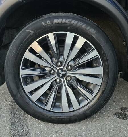 Синий Мицубиси Аутлендер, объемом двигателя 2.4 л и пробегом 106 тыс. км за 16500 $, фото 14 на Automoto.ua