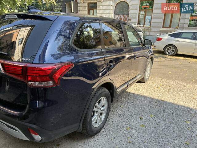 Мицубиси Аутлендер 2020 в Тернополе на Automoto.ua Синий Мицубиси Аутлендер, объемом двигателя 2 л и пробегом 49 тыс. км за 22000 $, фото 6 на Automoto.ua