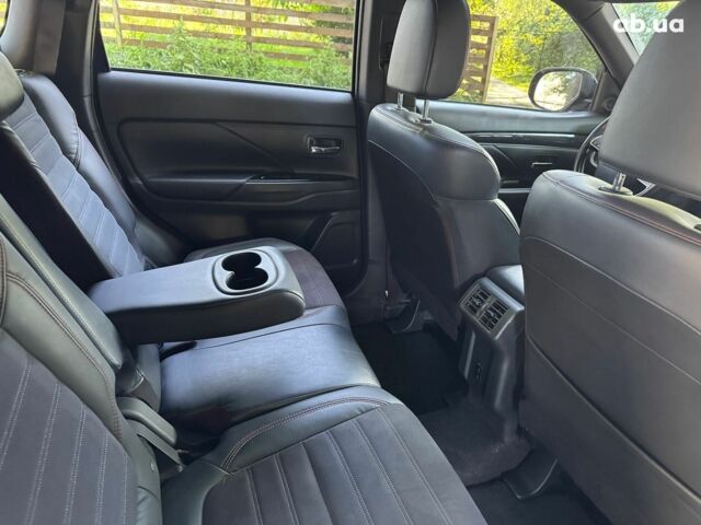 Синий Мицубиси Аутлендер, объемом двигателя 2.4 л и пробегом 75 тыс. км за 15990 $, фото 19 на Automoto.ua