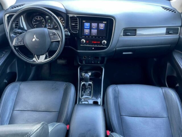Синій Міцубісі Аутлендер, об'ємом двигуна 2.4 л та пробігом 40 тис. км за 5800 $, фото 6 на Automoto.ua