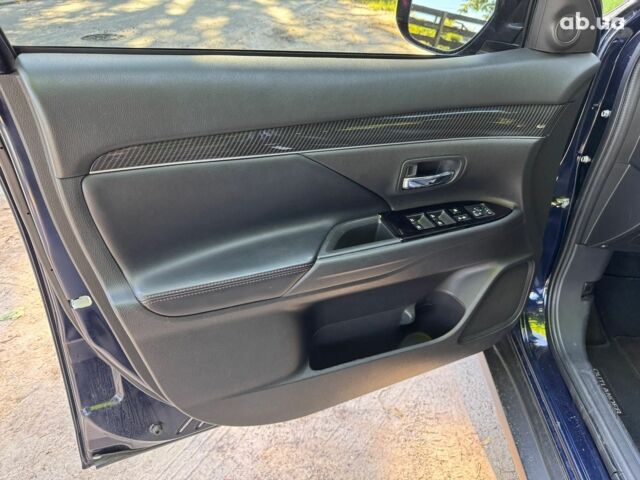 Синий Мицубиси Аутлендер, объемом двигателя 2.4 л и пробегом 75 тыс. км за 15990 $, фото 8 на Automoto.ua