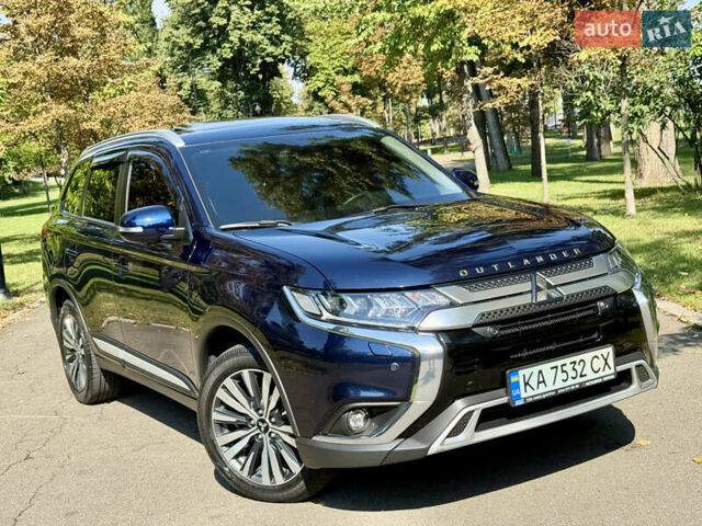Міцубісі Аутлендер 2021 у Києві на Automoto.ua Синій Міцубісі Аутлендер, об'ємом двигуна 2.36 л та пробігом 70 тис. км за 24000 $, фото 21 на Automoto.ua