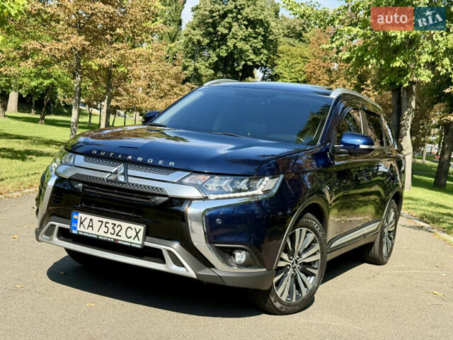 Синій Міцубісі Аутлендер, об'ємом двигуна 2.36 л та пробігом 67 тис. км за 26000 $, фото 2 на Automoto.ua