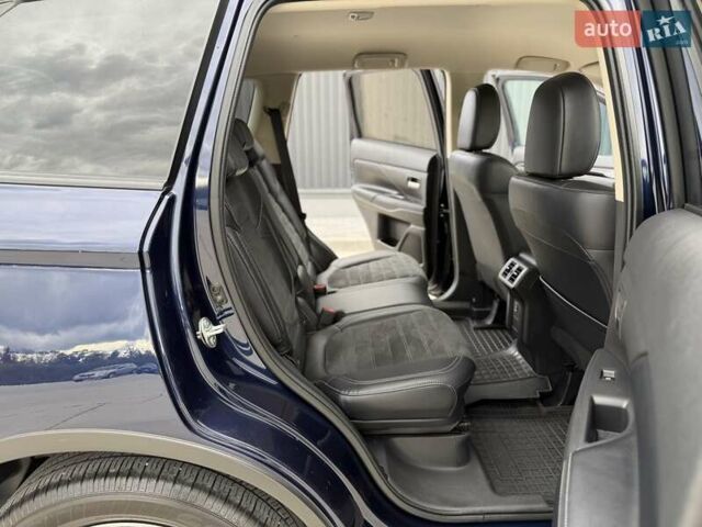 Міцубісі Аутлендер 2021 у Кропивницькому (Кіровограді) на Automoto.ua Синій Міцубісі Аутлендер, об'ємом двигуна 2.4 л та пробігом 85 тис. км за 19950 $, фото 39 на Automoto.ua