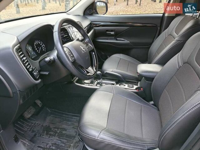 Синий Мицубиси Аутлендер, объемом двигателя 2 л и пробегом 68 тыс. км за 22000 $, фото 27 на Automoto.ua