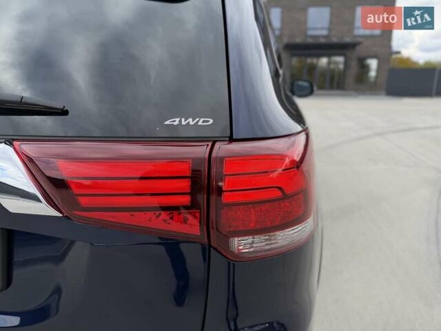 Міцубісі Аутлендер 2021 у Кропивницькому (Кіровограді) на Automoto.ua Синій Міцубісі Аутлендер, об'ємом двигуна 2.4 л та пробігом 85 тис. км за 19950 $, фото 53 на Automoto.ua
