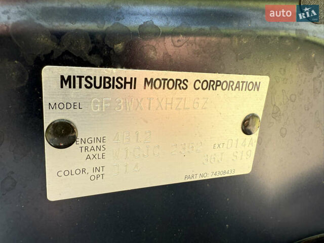 Міцубісі Аутлендер 2021 у Києві на Automoto.ua Синій Міцубісі Аутлендер, об'ємом двигуна 2.36 л та пробігом 70 тис. км за 24000 $, фото 34 на Automoto.ua