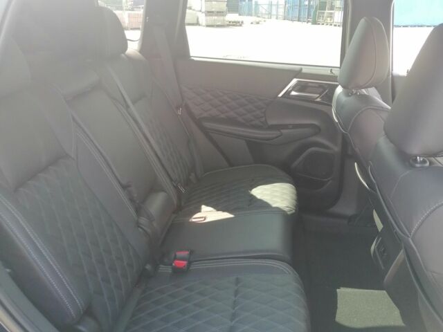 Синий Мицубиси Аутлендер, объемом двигателя 2.5 л и пробегом 17 тыс. км за 33500 $, фото 6 на Automoto.ua