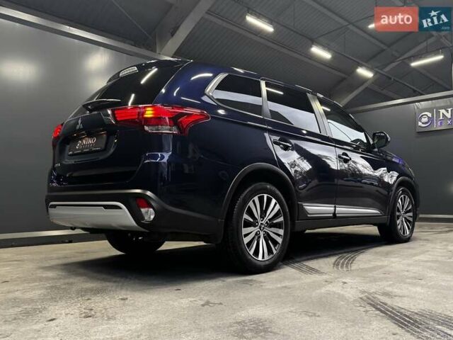 Синий Мицубиси Аутлендер, объемом двигателя 2 л и пробегом 62 тыс. км за 20500 $, фото 19 на Automoto.ua