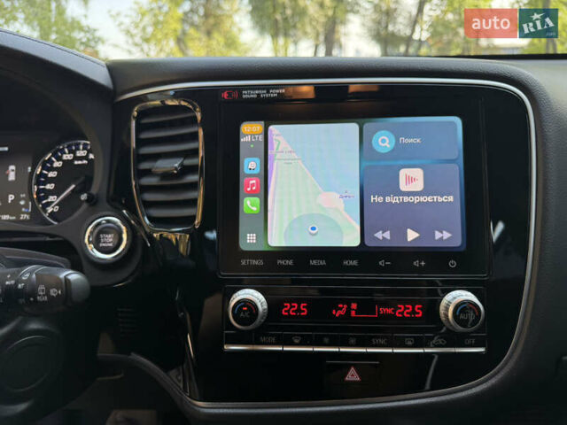 Міцубісі Аутлендер 2021 у Києві на Automoto.ua Синій Міцубісі Аутлендер, об'ємом двигуна 2.36 л та пробігом 70 тис. км за 24000 $, фото 33 на Automoto.ua