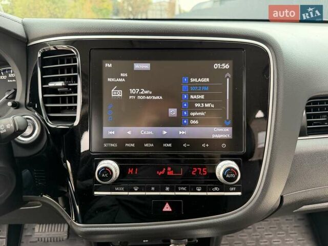 Міцубісі Аутлендер 2021 у Кропивницькому (Кіровограді) на Automoto.ua Синій Міцубісі Аутлендер, об'ємом двигуна 2.4 л та пробігом 85 тис. км за 19950 $, фото 29 на Automoto.ua