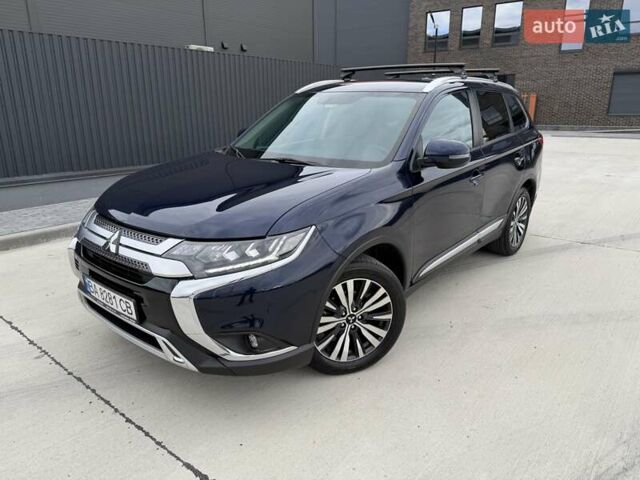 Міцубісі Аутлендер 2021 у Кропивницькому (Кіровограді) на Automoto.ua Синій Міцубісі Аутлендер, об'ємом двигуна 2.4 л та пробігом 85 тис. км за 19950 $, фото 68 на Automoto.ua