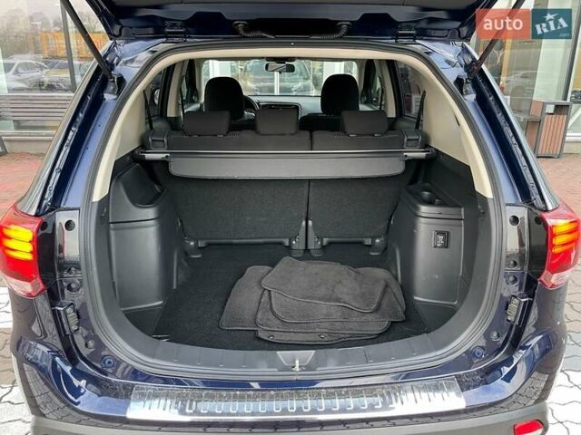 Синий Мицубиси Аутлендер, объемом двигателя 2 л и пробегом 23 тыс. км за 20439 $, фото 9 на Automoto.ua