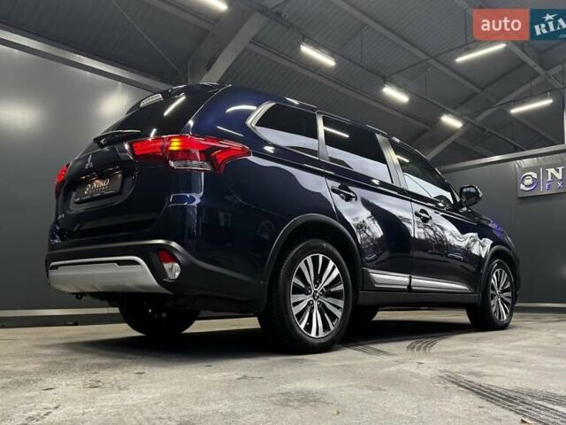 Синий Мицубиси Аутлендер, объемом двигателя 2 л и пробегом 62 тыс. км за 20500 $, фото 20 на Automoto.ua