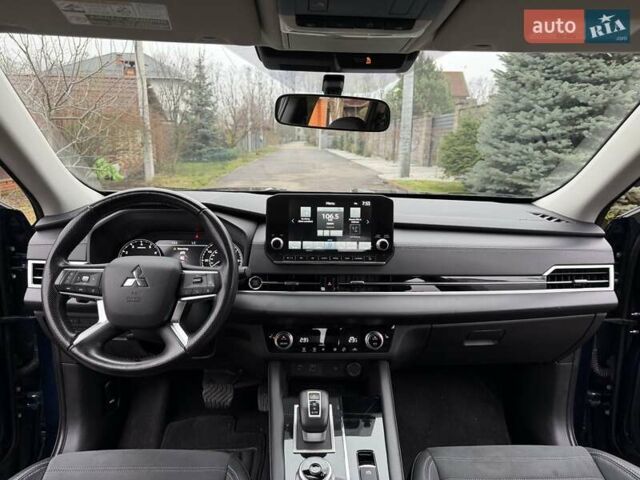 Синий Мицубиси Аутлендер, объемом двигателя 2.5 л и пробегом 80 тыс. км за 24800 $, фото 23 на Automoto.ua