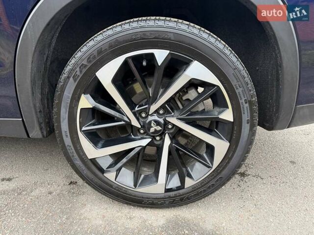 Синий Мицубиси Аутлендер, объемом двигателя 2.5 л и пробегом 80 тыс. км за 24800 $, фото 19 на Automoto.ua