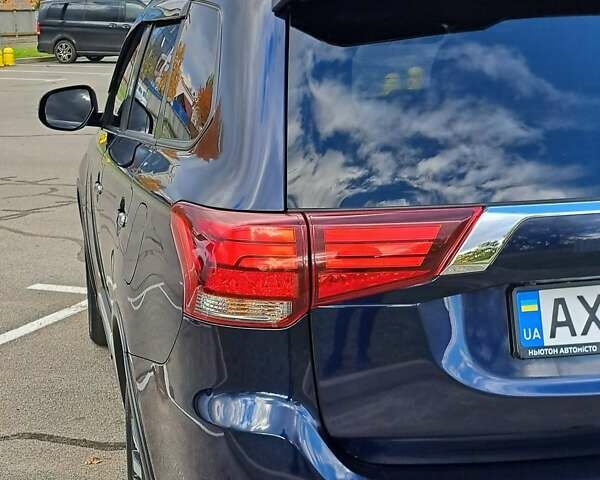 Синій Міцубісі Аутлендер, об'ємом двигуна 2.36 л та пробігом 76 тис. км за 24700 $, фото 8 на Automoto.ua