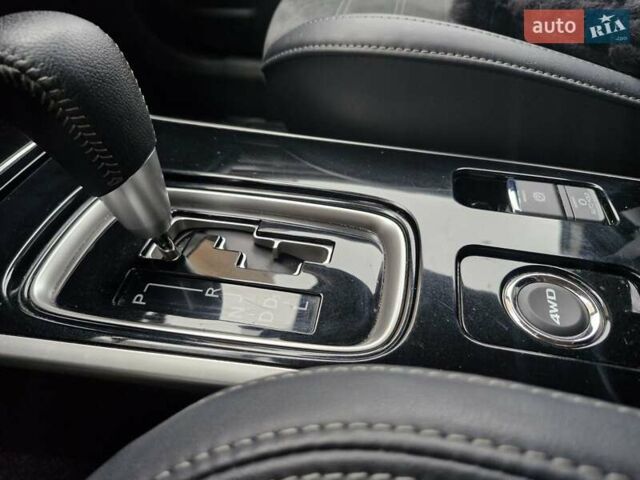 Синий Мицубиси Аутлендер, объемом двигателя 2 л и пробегом 73 тыс. км за 28500 $, фото 13 на Automoto.ua