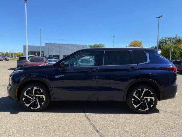 Синий Мицубиси Аутлендер, объемом двигателя 0 л и пробегом 13 тыс. км за 14500 $, фото 4 на Automoto.ua