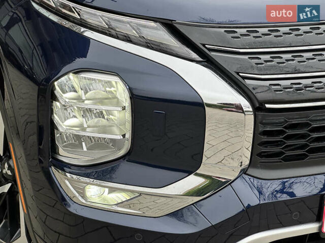 Синий Мицубиси Аутлендер, объемом двигателя 2.5 л и пробегом 15 тыс. км за 35000 $, фото 41 на Automoto.ua