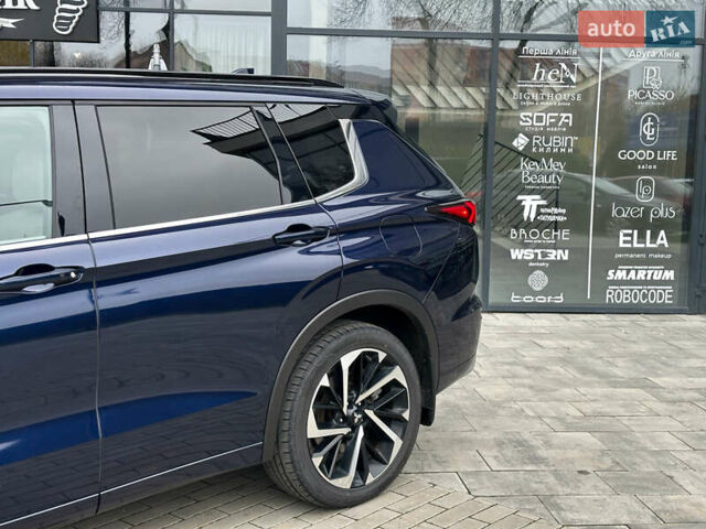 Синий Мицубиси Аутлендер, объемом двигателя 2.5 л и пробегом 15 тыс. км за 35000 $, фото 48 на Automoto.ua