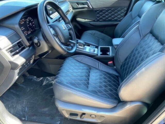 Синий Мицубиси Аутлендер, объемом двигателя 0 л и пробегом 13 тыс. км за 14500 $, фото 8 на Automoto.ua