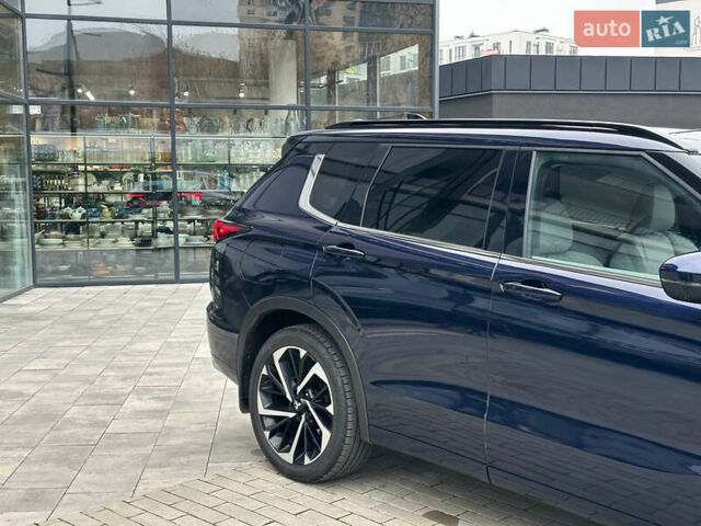 Синий Мицубиси Аутлендер, объемом двигателя 2.5 л и пробегом 15 тыс. км за 35000 $, фото 47 на Automoto.ua