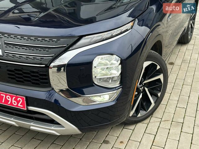 Синий Мицубиси Аутлендер, объемом двигателя 2.5 л и пробегом 15 тыс. км за 35000 $, фото 44 на Automoto.ua