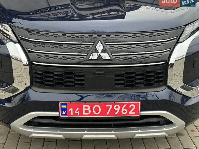 Синий Мицубиси Аутлендер, объемом двигателя 2.5 л и пробегом 15 тыс. км за 35000 $, фото 38 на Automoto.ua