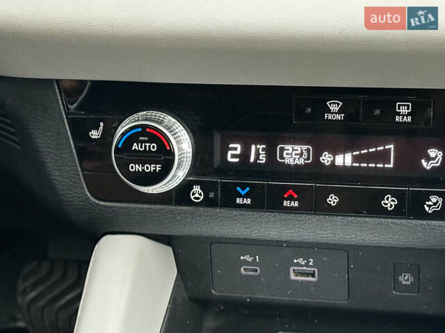 Синий Мицубиси Аутлендер, объемом двигателя 2.5 л и пробегом 15 тыс. км за 35000 $, фото 25 на Automoto.ua