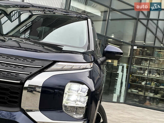 Синий Мицубиси Аутлендер, объемом двигателя 2.5 л и пробегом 15 тыс. км за 35000 $, фото 45 на Automoto.ua