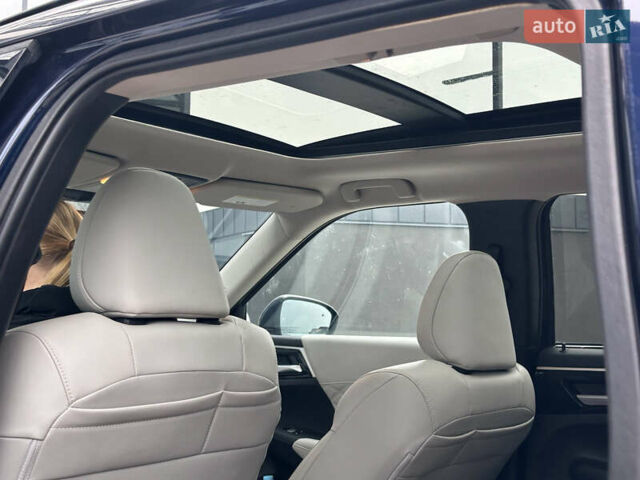 Синий Мицубиси Аутлендер, объемом двигателя 2.5 л и пробегом 15 тыс. км за 35000 $, фото 29 на Automoto.ua