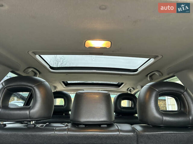 Зеленый Мицубиси Аутлендер, объемом двигателя 2.38 л и пробегом 250 тыс. км за 7200 $, фото 7 на Automoto.ua