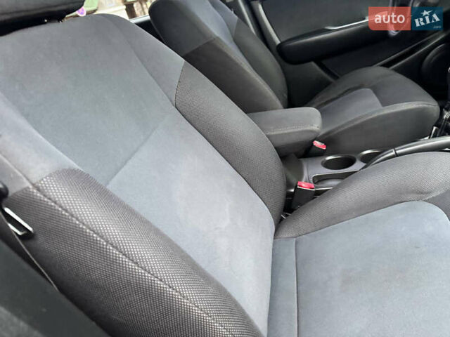 Зеленый Мицубиси Аутлендер, объемом двигателя 2 л и пробегом 194 тыс. км за 6350 $, фото 38 на Automoto.ua