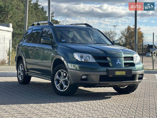 Міцубісі Аутлендер 2006 у Києві на Automoto.ua Зелений Міцубісі Аутлендер, об'ємом двигуна 2.4 л та пробігом 275 тис. км за 7350 $, фото 9 на Automoto.ua
