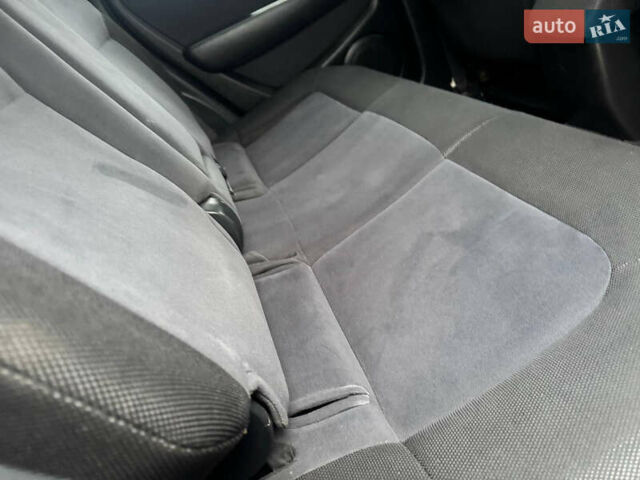 Зеленый Мицубиси Аутлендер, объемом двигателя 2 л и пробегом 194 тыс. км за 6350 $, фото 30 на Automoto.ua