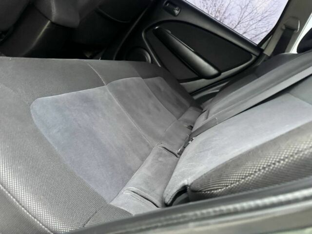 Зелений Міцубісі Аутлендер, об'ємом двигуна 2 л та пробігом 194 тис. км за 6350 $, фото 11 на Automoto.ua