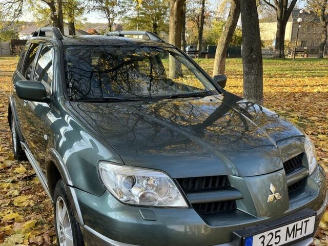 Міцубісі Аутлендер 2007 у Тульчине на Automoto.ua Зелений Міцубісі Аутлендер, об'ємом двигуна 2.4 л та пробігом 147 тис. км за 4550 $, фото 2 на Automoto.ua