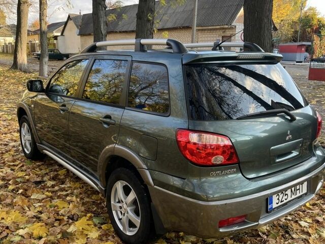 Міцубісі Аутлендер 2007 у Тульчине на Automoto.ua Зелений Міцубісі Аутлендер, об'ємом двигуна 2.4 л та пробігом 147 тис. км за 4550 $, фото 6 на Automoto.ua