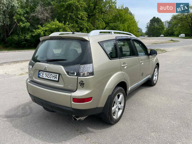 Зелений Міцубісі Аутлендер, об'ємом двигуна 2.4 л та пробігом 290 тис. км за 7000 $, фото 5 на Automoto.ua