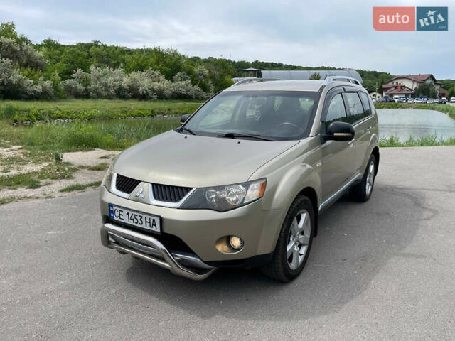 Зелений Міцубісі Аутлендер, об'ємом двигуна 2.4 л та пробігом 290 тис. км за 7000 $, фото 9 на Automoto.ua
