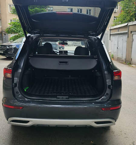 Зелений Міцубісі Аутлендер, об'ємом двигуна 2.5 л та пробігом 10 тис. км за 39000 $, фото 1 на Automoto.ua