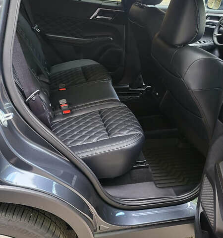 Зелений Міцубісі Аутлендер, об'ємом двигуна 2.5 л та пробігом 10 тис. км за 39000 $, фото 5 на Automoto.ua