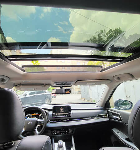 Зелений Міцубісі Аутлендер, об'ємом двигуна 2.5 л та пробігом 10 тис. км за 39000 $, фото 18 на Automoto.ua