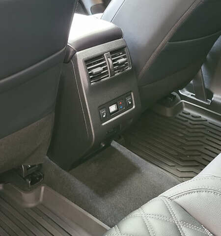 Зелений Міцубісі Аутлендер, об'ємом двигуна 2.5 л та пробігом 10 тис. км за 39000 $, фото 23 на Automoto.ua