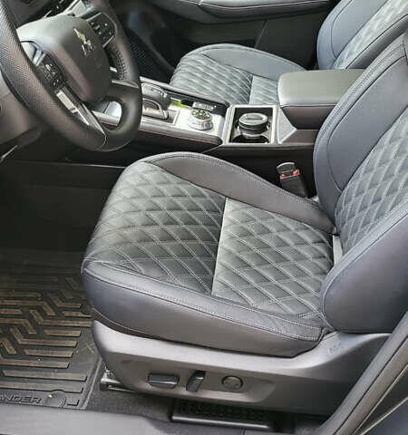 Зелений Міцубісі Аутлендер, об'ємом двигуна 2.5 л та пробігом 10 тис. км за 39000 $, фото 24 на Automoto.ua