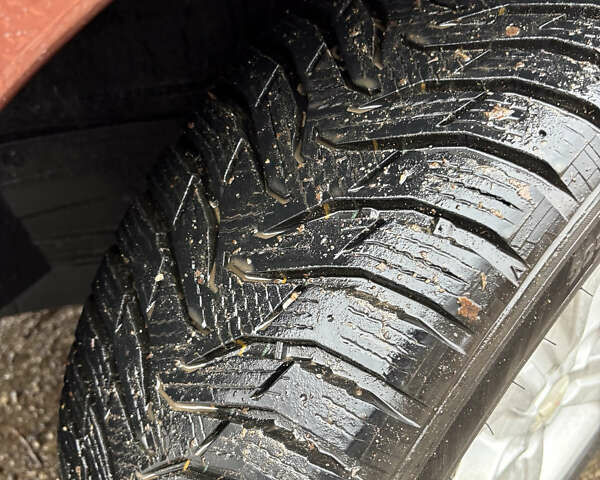 Оранжевый Мицубиси Аутлендер, объемом двигателя 2.36 л и пробегом 201 тыс. км за 10900 $, фото 19 на Automoto.ua