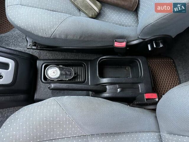 Бежевий Міцубісі Паджеро Пінін, об'ємом двигуна 1.83 л та пробігом 264 тис. км за 5750 $, фото 28 на Automoto.ua